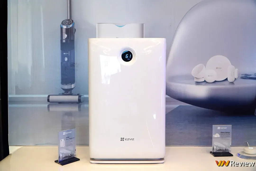 Ezviz ra mắt hệ sinh thái smarthome 2022 tại Việt Nam: có cả camera chạy pin đến khóa cửa thông minh Ezviz ra mắt hệ sinh thái smarthome 2022 tại Việt Nam: có cả camera chạy pin đến khóa cửa thông minh