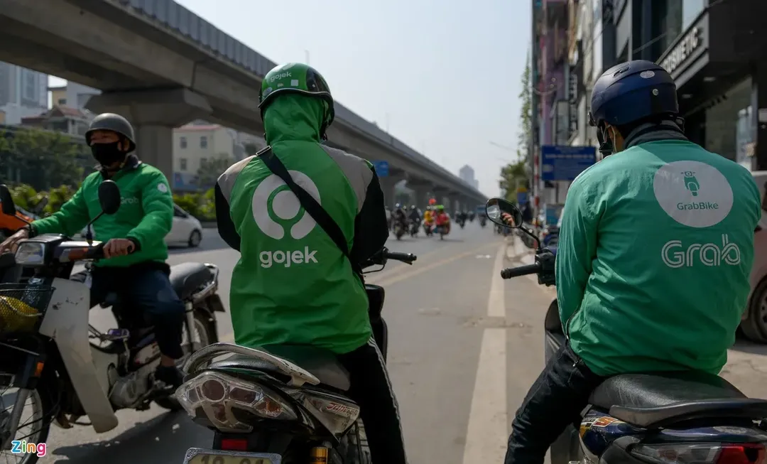 Tài xế xe công nghệ đua nhau tắt app, chạy chui Tài xế xe công nghệ đua nhau tắt app, chạy chui