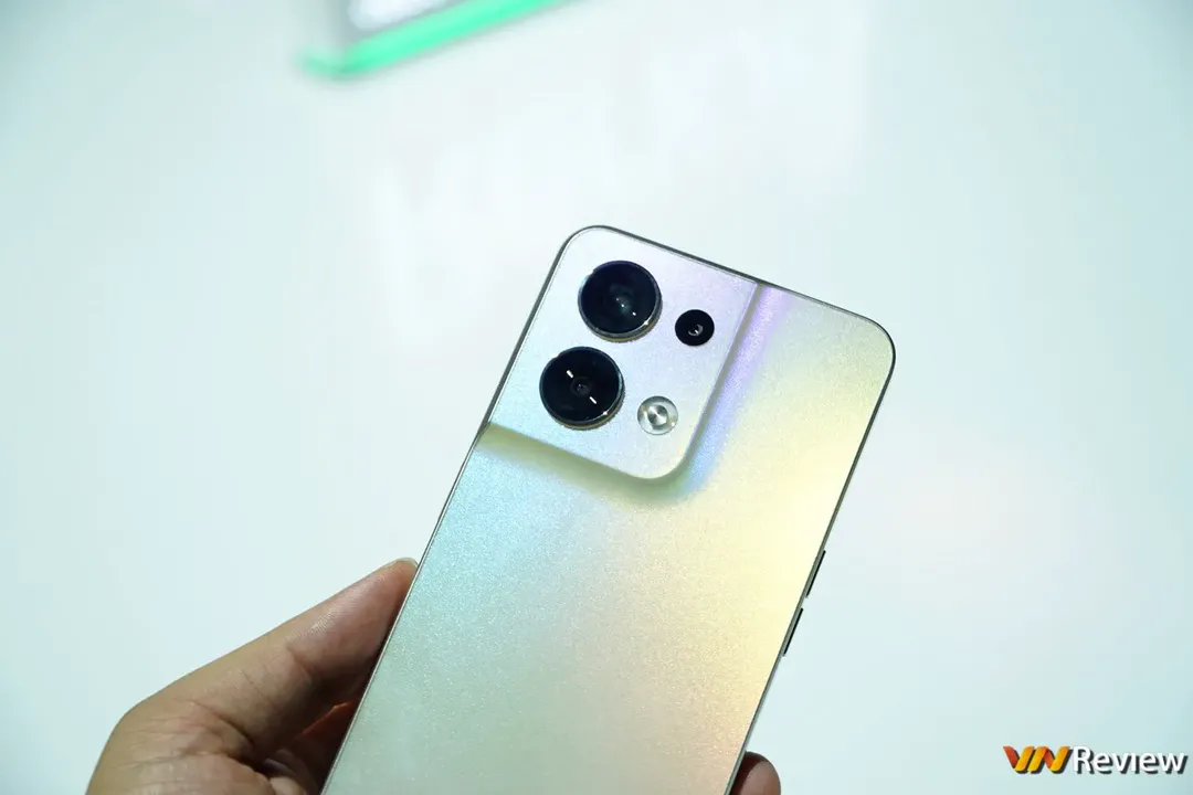 Oppo ra liền lúc ba chiếc Reno8 5G, Reno8 Z 5G và Reno8 4G tại Việt Nam, giá từ 9 đến 14 triệu đồng Oppo ra liền lúc ba chiếc Reno8 5G, Reno8 Z 5G và Reno8 4G tại Việt Nam, giá từ 9 đến 14 triệu đồng