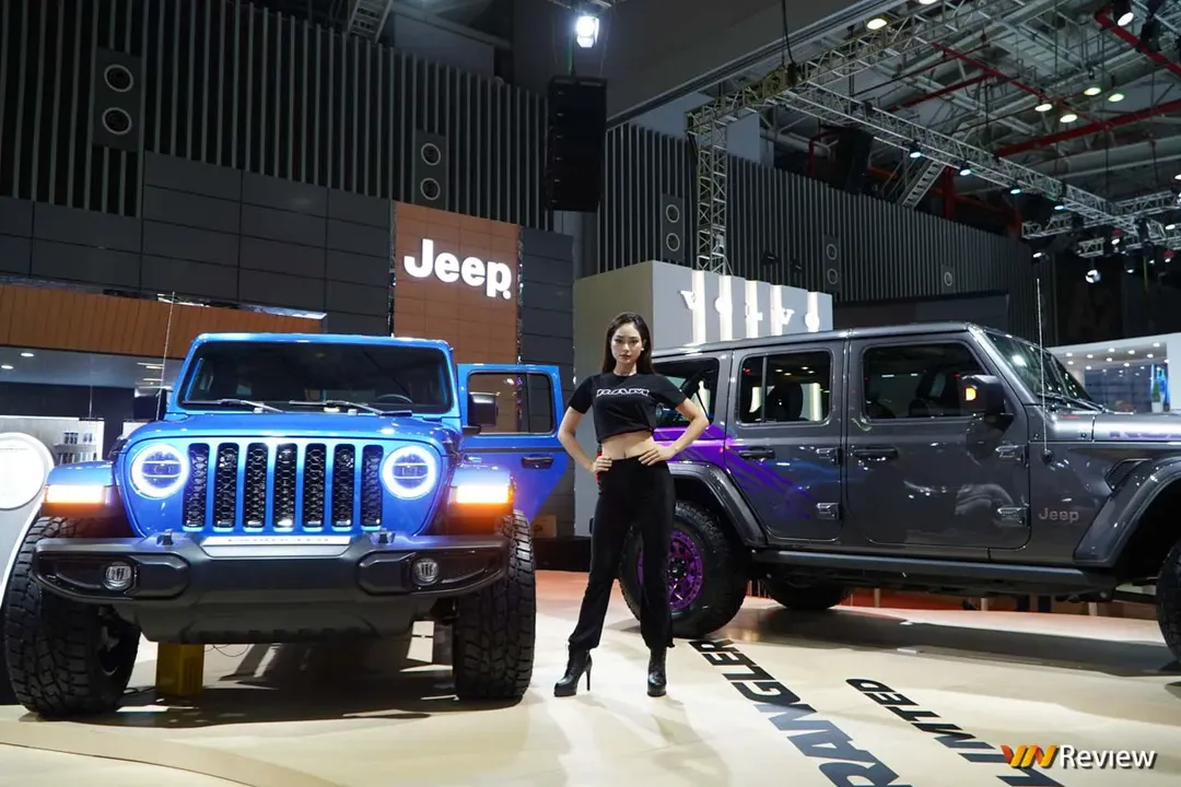 Triển lãm ô tô lớn nhất Việt Nam - Vietnam Motor Show 2022 chính thức khai mạc: hàng loạt xe điện trình làng Triển lãm ô tô lớn nhất Việt Nam - Vietnam Motor Show 2022 chính thức khai mạc: hàng loạt xe điện trình làng
