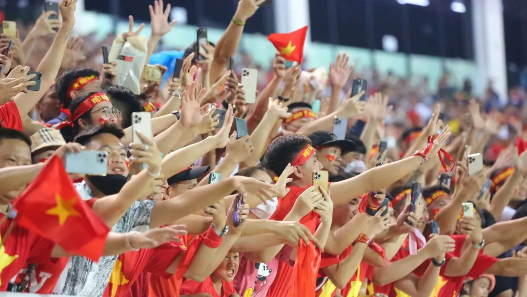 Chỉ một năm 2022, người Việt bỏ ra 3 triệu tấn gạo để mua iPhone Chỉ một năm 2022, người Việt bỏ ra 3 triệu tấn gạo để mua iPhone