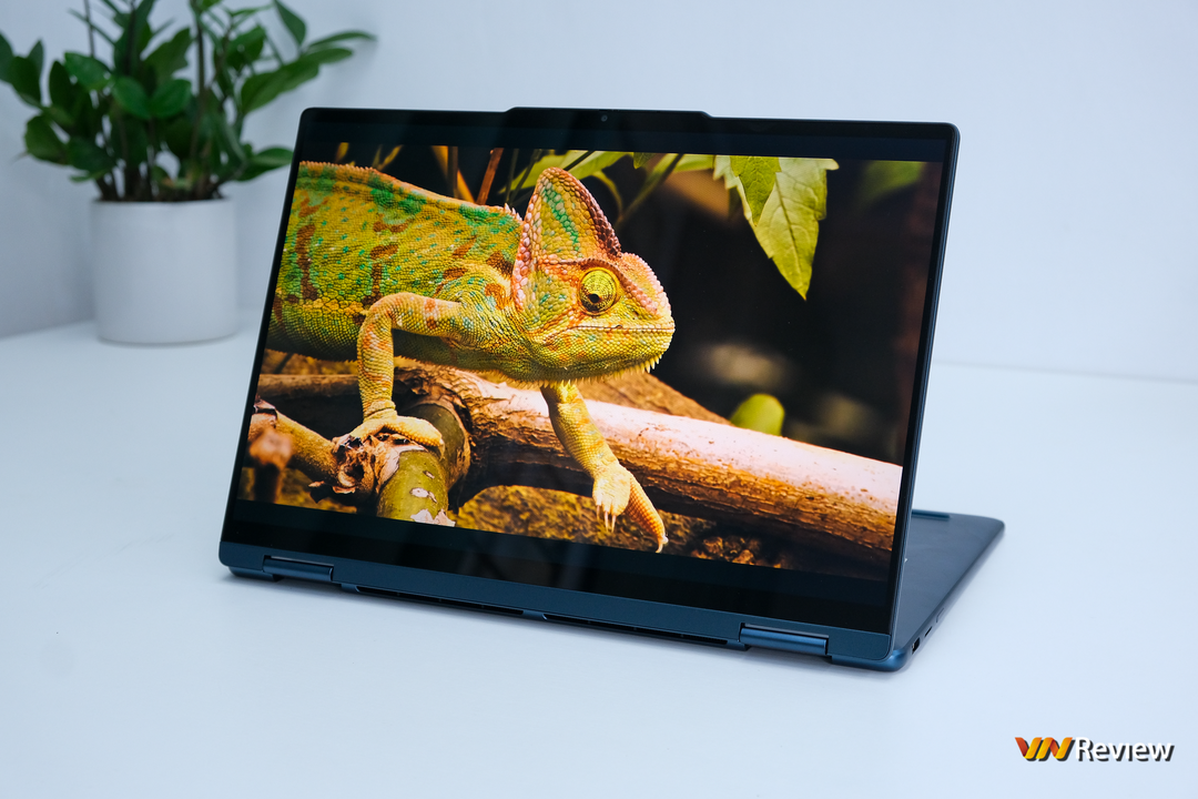 Đánh giá Lenovo Yoga 7i Gen 8 (2023): Sẽ là chiếc laptop 2-trong-1 đáng mua nhất năm nay Đánh giá Lenovo Yoga 7i Gen 8 (2023): Sẽ là chiếc laptop 2-trong-1 đáng mua nhất năm nay