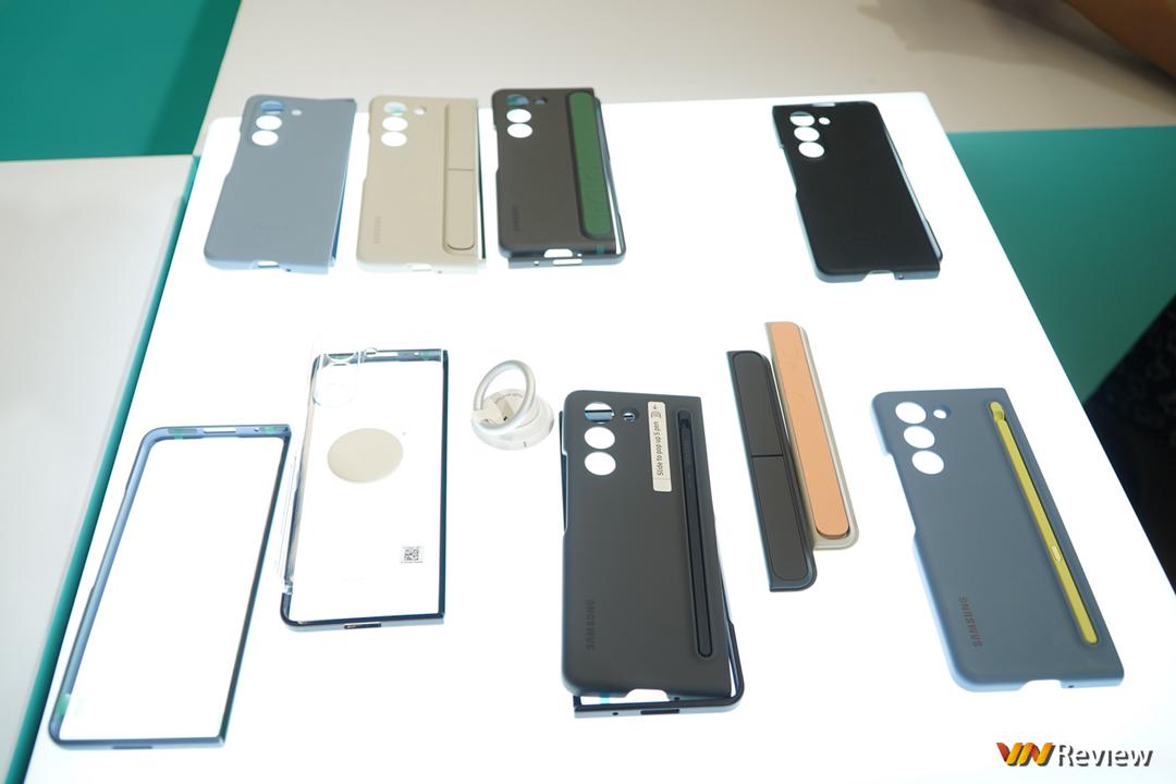 Trên tay Galaxy Z Fold 5: “bình” khít hơn và rượu cũng thơm hơn Trên tay Galaxy Z Fold 5: “bình” khít hơn và rượu cũng thơm hơn