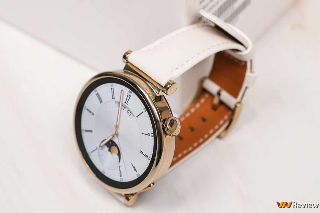 Đánh giá Huawei Watch GT 4 41mm: smartwatch đậm chất cổ điển, “over hợp” cho phái nữ Đánh giá Huawei Watch GT 4 41mm: smartwatch đậm chất cổ điển, “over hợp” cho phái nữ