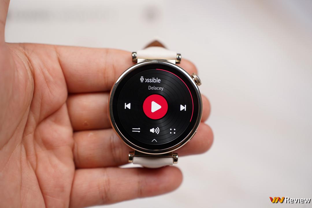 Đánh giá Huawei Watch GT 4 41mm: smartwatch đậm chất cổ điển, “over hợp” cho phái nữ Đánh giá Huawei Watch GT 4 41mm: smartwatch đậm chất cổ điển, “over hợp” cho phái nữ