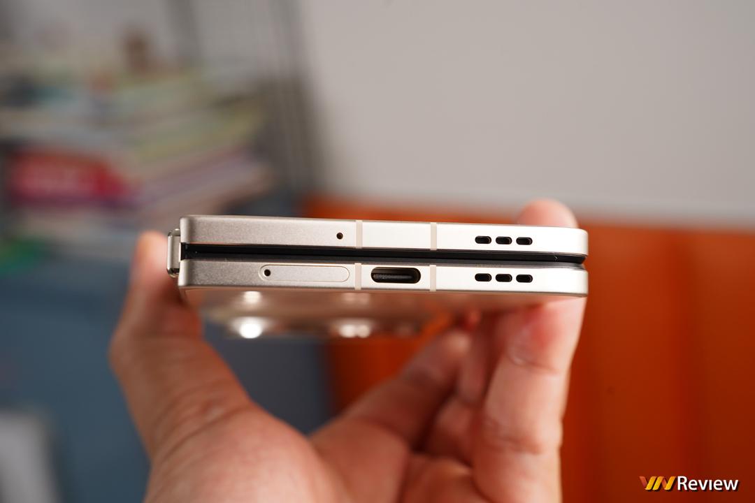 Mở hộp Oppo Find N3 và Find N3 Flip vừa ra mắt tại Việt Nam: khi Oppo “tuyên chiến” với Samsung Mở hộp Oppo Find N3 và Find N3 Flip vừa ra mắt tại Việt Nam: khi Oppo “tuyên chiến” với Samsung