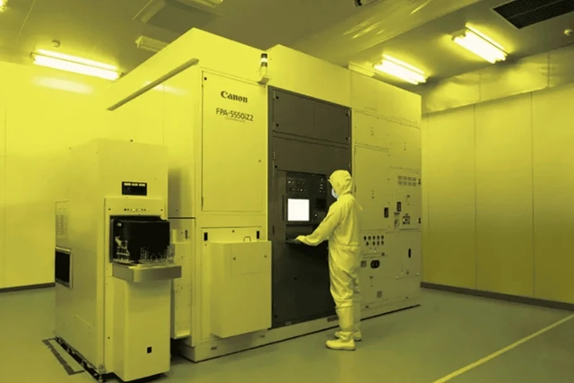 Máy sản xuất chip 5nm của Canon rẻ hơn gấp 10 lần, ASML sắp hết thời? Máy sản xuất chip 5nm của Canon rẻ hơn gấp 10 lần, ASML sắp hết thời?