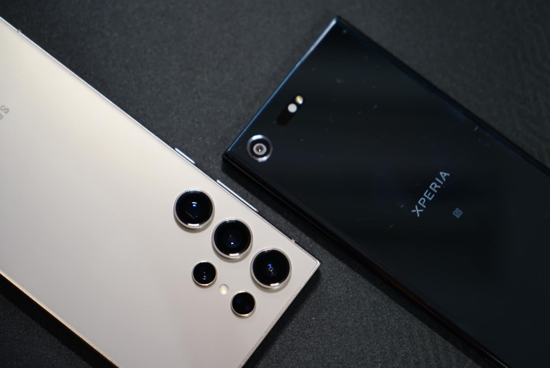 Loạt hình ảnh cho thấy Galaxy S24 Ultra có nét giống điện thoại Sony Xperia 6-7 năm trước Loạt hình ảnh cho thấy Galaxy S24 Ultra có nét giống điện thoại Sony Xperia 6-7 năm trước