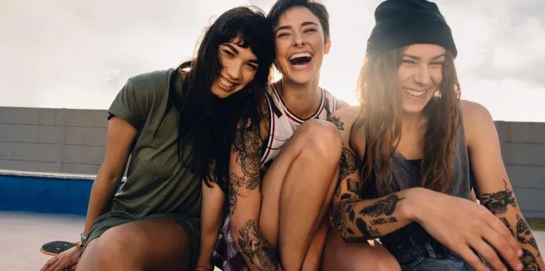 Tại sao không nên chơi thân với người cùng tuổi? Tại sao không nên chơi thân với người cùng tuổi?