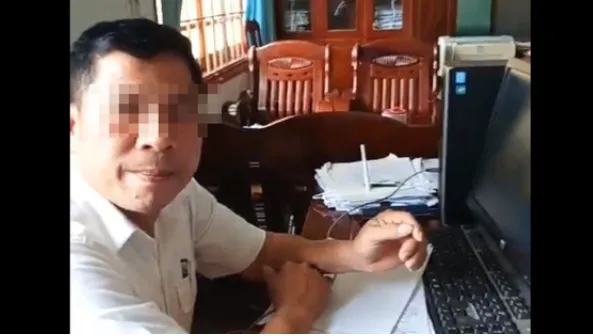 Cán bộ thuế Kon Tum nghi say xỉn, mày - tao với người dân đang trong thời gian nghỉ phép Cán bộ thuế Kon Tum nghi say xỉn, mày - tao với người dân đang trong thời gian nghỉ phép