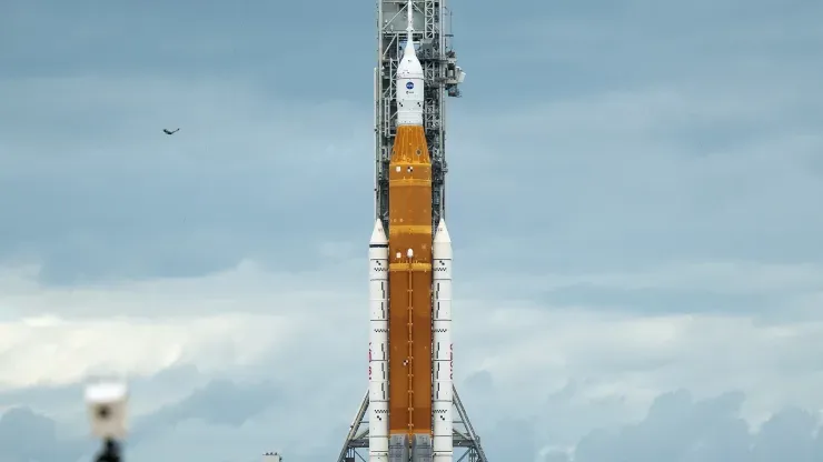 Sau nhiều lần trì hoãn, tên lửa đổ bộ Mặt trăng cuối cùng cũng được phóng lên vũ trụ thành công! Sau nhiều lần trì hoãn, tên lửa đổ bộ Mặt trăng cuối cùng cũng được phóng lên vũ trụ thành công!