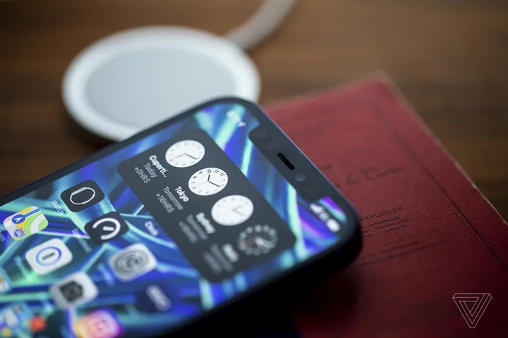 Apple sẽ sửa miễn phí iPhone 12 bị lỗi loa ngoài Apple sẽ sửa miễn phí iPhone 12 bị lỗi loa ngoài