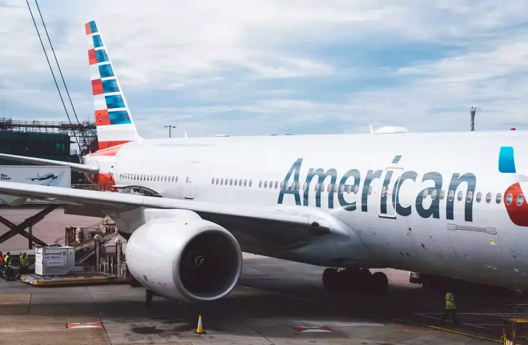 Thiếu phi công, các hãng hàng không thuê xe buýt chở khách tới các sân bay gần Thiếu phi công, các hãng hàng không thuê xe buýt chở khách tới các sân bay gần