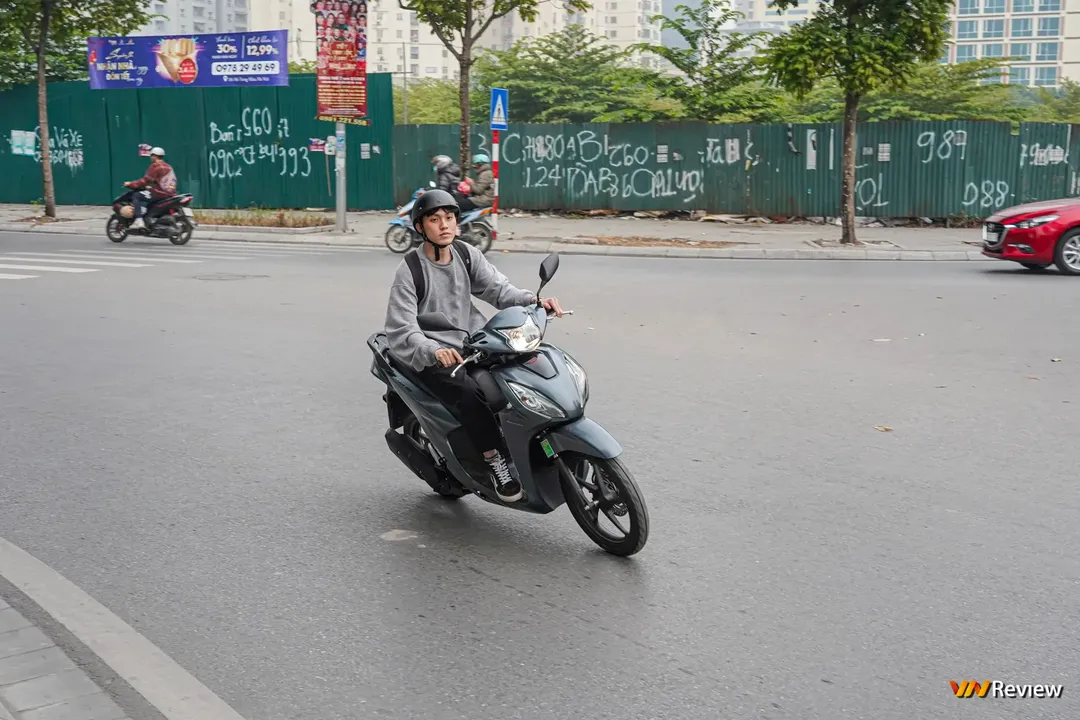 3 lí do khiến Honda Vision KHÔNG đáng mua khi đội giá hơn 40 triệu đồng 3 lí do khiến Honda Vision KHÔNG đáng mua khi đội giá hơn 40 triệu đồng