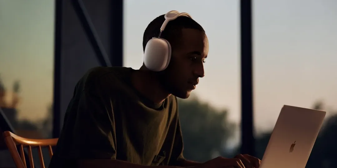 Lỡ dại cập nhật phần mềm, tai nghe Airpods Max giảm hiệu suất khử ồn giống iPhone hao pin sau khi lên iOS mới Lỡ dại cập nhật phần mềm, tai nghe Airpods Max giảm hiệu suất khử ồn giống iPhone hao pin sau khi lên iOS mới