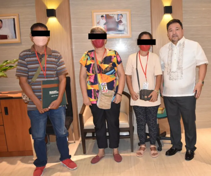 Chuyện khó tin: 433 người Philippines cùng trúng số độc đắc hơn 96 tỷ đồng Chuyện khó tin: 433 người Philippines cùng trúng số độc đắc hơn 96 tỷ đồng