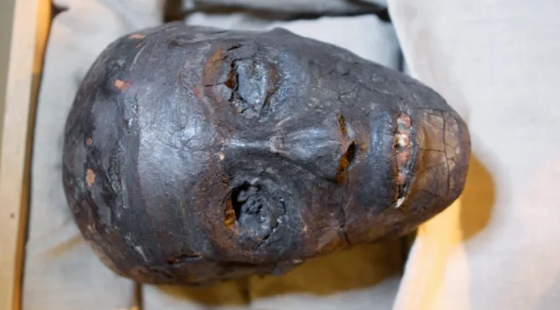 Kỷ niệm 100 năm phát hiện lăng mộ Tutankhamun, tiết lộ 5 bí ẩn về vị Pharaoh chết trẻ Kỷ niệm 100 năm phát hiện lăng mộ Tutankhamun, tiết lộ 5 bí ẩn về vị Pharaoh chết trẻ