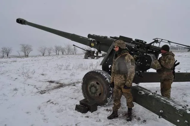 Rút lui khỏi Kherson, Nga đã mở ra một lỗ hổng: toàn bộ Crimea nằm trong tầm bắn của quân đội Ukraine Rút lui khỏi Kherson, Nga đã mở ra một lỗ hổng: toàn bộ Crimea nằm trong tầm bắn của quân đội Ukraine