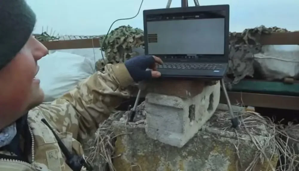 Quân đội Ukraine không thể chiến đấu nếu không có Starlink? Quân đội Nga tung đòn đối phó, dám bật máy là ăn bom Quân đội Ukraine không thể chiến đấu nếu không có Starlink? Quân đội Nga tung đòn đối phó, dám bật máy là ăn bom