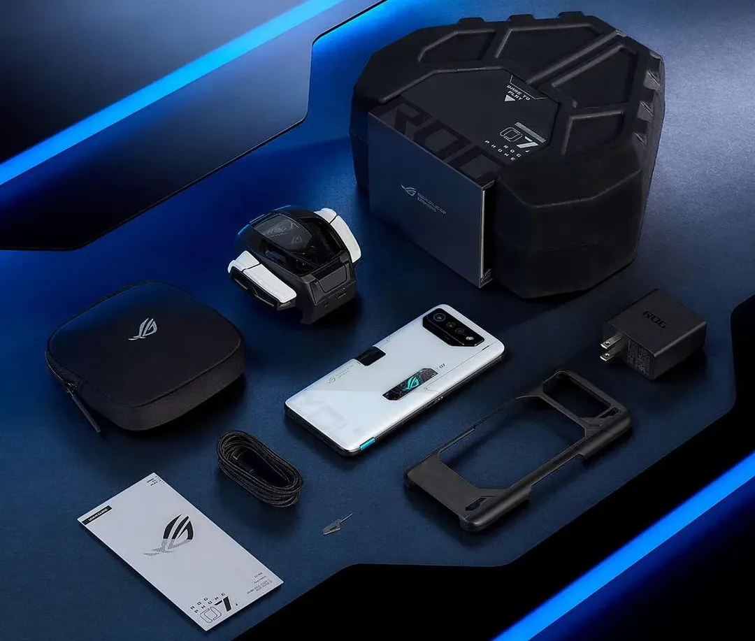 ASUS ROG Phone 7 và ROG Phone 7 Ultimate ra mắt: củng cổ vị trí “trùm cuối” gaming phone, độc lạ mặt lưng trong suốt ASUS ROG Phone 7 và ROG Phone 7 Ultimate ra mắt: củng cổ vị trí “trùm cuối” gaming phone, độc lạ mặt lưng trong suốt