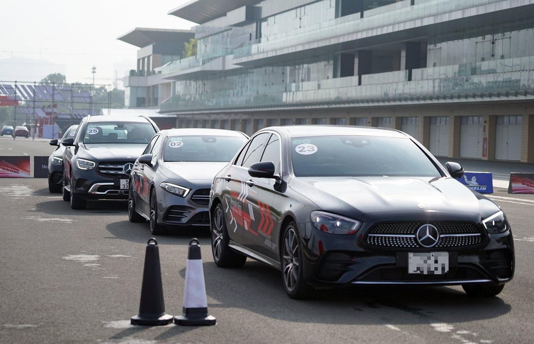 Mercedes-Benz triệu hồi hàng loạt xe đời mới Mercedes-Benz triệu hồi hàng loạt xe đời mới