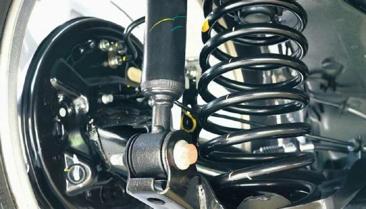 Những dấu hiệu đã đến lúc thay phuộc xe Những dấu hiệu đã đến lúc thay phuộc xe