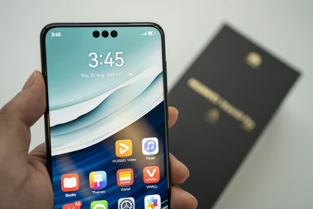 Gần một nửa linh kiện bên trong Huawei Mate 60 Pro là hàng cây nhà lá vườn Gần một nửa linh kiện bên trong Huawei Mate 60 Pro là hàng cây nhà lá vườn
