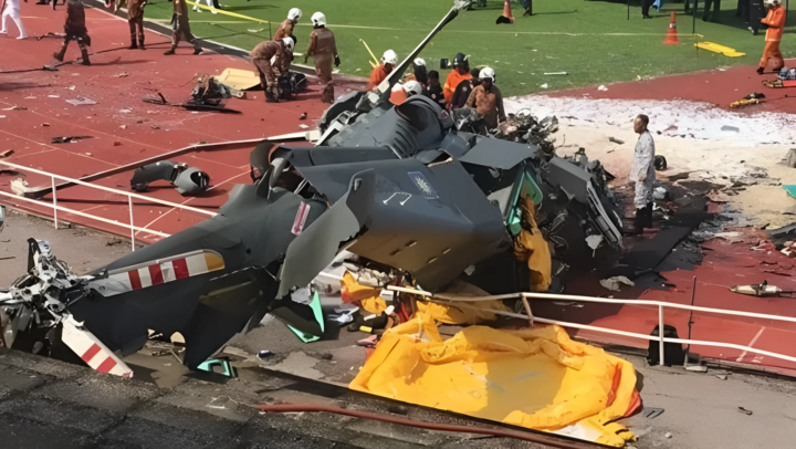 Hé lộ nguyên nhân hai trực thăng quân sự Malaysia đâm nhau khiến 10 người thiệt mạng Hé lộ nguyên nhân hai trực thăng quân sự Malaysia đâm nhau khiến 10 người thiệt mạng