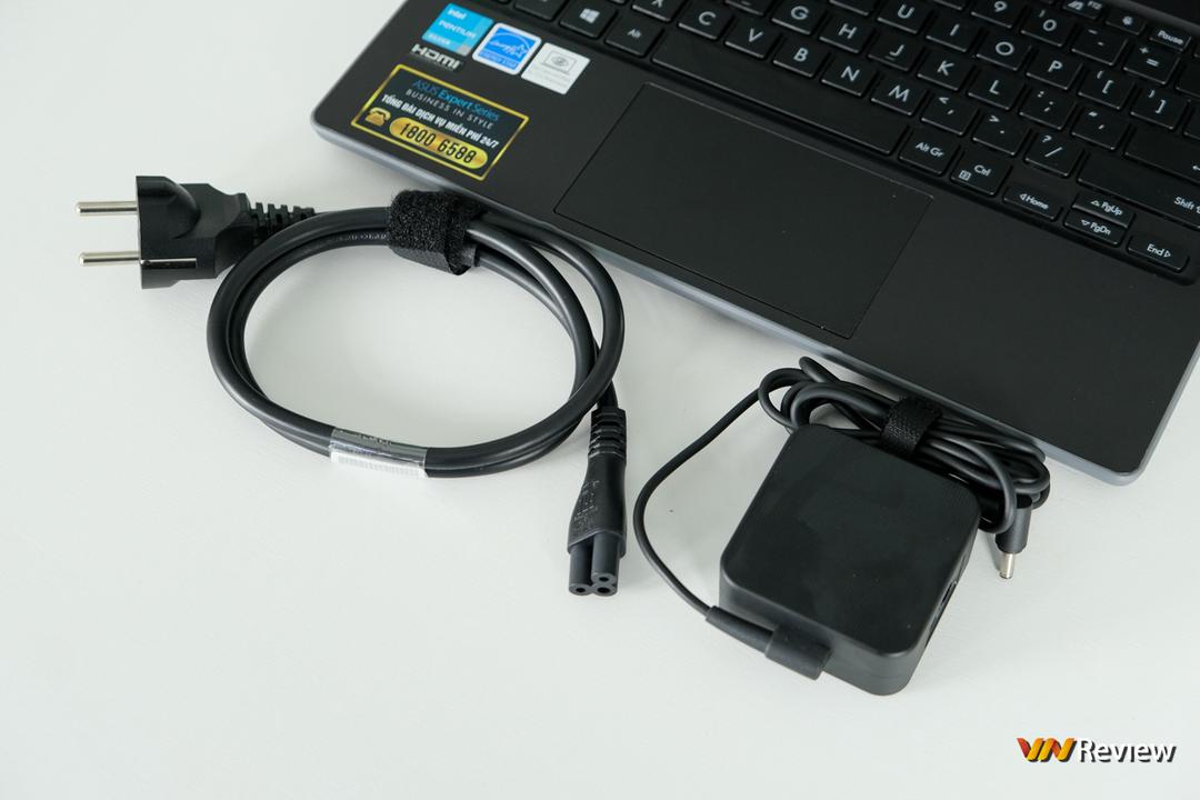 Đánh giá Asus BR1100F: Laptop 2-trong-1 siêu bền cho bạn trẻ học online Đánh giá Asus BR1100F: Laptop 2-trong-1 siêu bền cho bạn trẻ học online