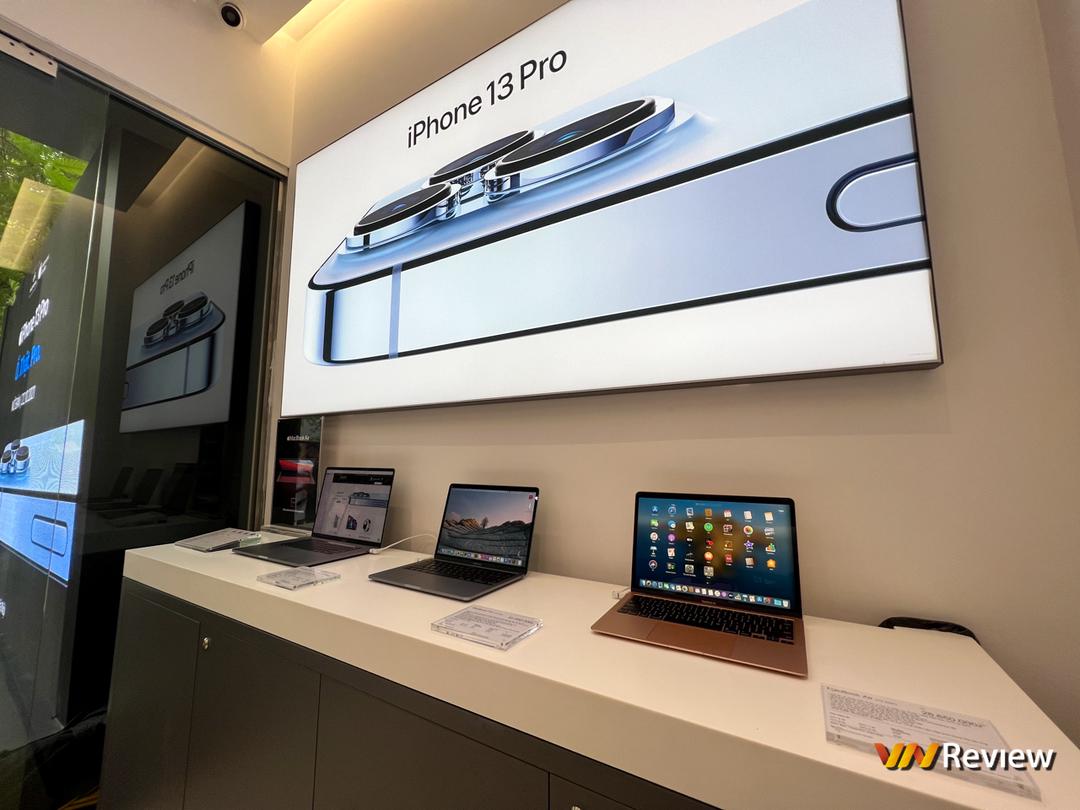 ShopDunk khai trương đồng loạt 5 cửa hàng Apple Mono Store và mở bán iPhone 13 chính hãng tại Việt Nam ShopDunk khai trương đồng loạt 5 cửa hàng Apple Mono Store và mở bán iPhone 13 chính hãng tại Việt Nam