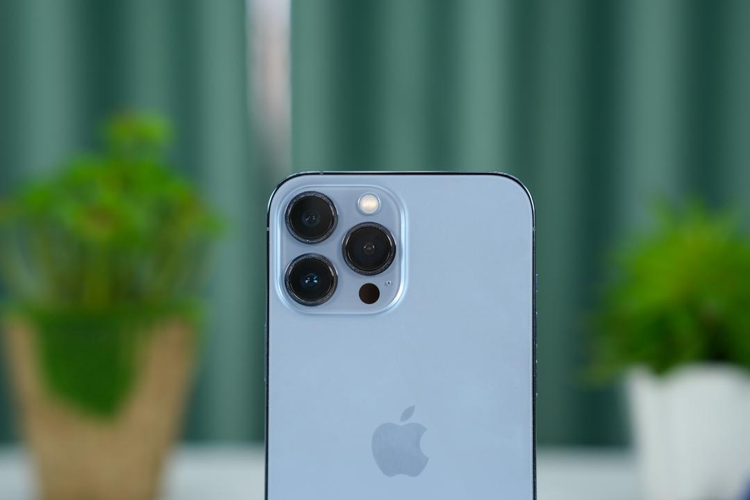 Đánh giá iPhone 13 Pro Max: Siêu phẩm không dành cho số đông Đánh giá iPhone 13 Pro Max: Siêu phẩm không dành cho số đông