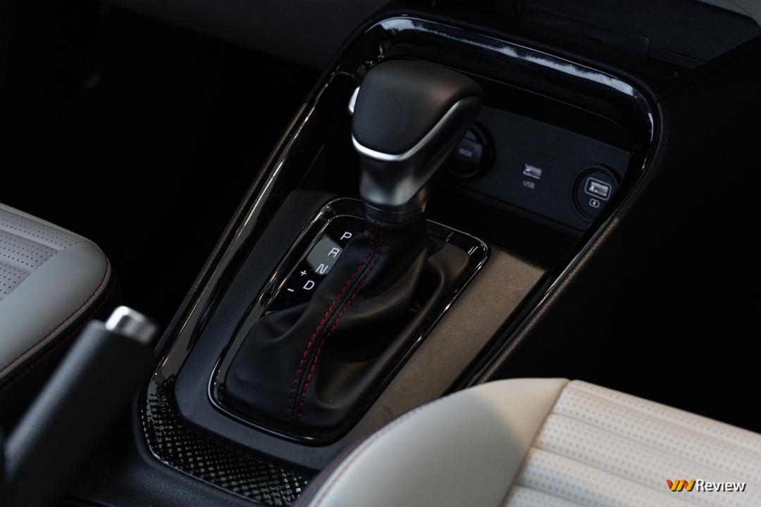 Chi tiết Kia Sonet bản cao cấp nhất: Giá 609 triệu đồng, nhiều trang bị theo xe Chi tiết Kia Sonet bản cao cấp nhất: Giá 609 triệu đồng, nhiều trang bị theo xe