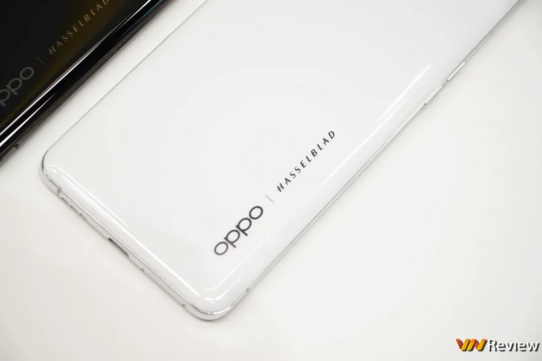 Oppo Find X5 Pro giá 33 triệu đồng tại Việt Nam: chip MariSilicon X, camera Hasselblad, lên kệ từ 12/5 Oppo Find X5 Pro giá 33 triệu đồng tại Việt Nam: chip MariSilicon X, camera Hasselblad, lên kệ từ 12/5