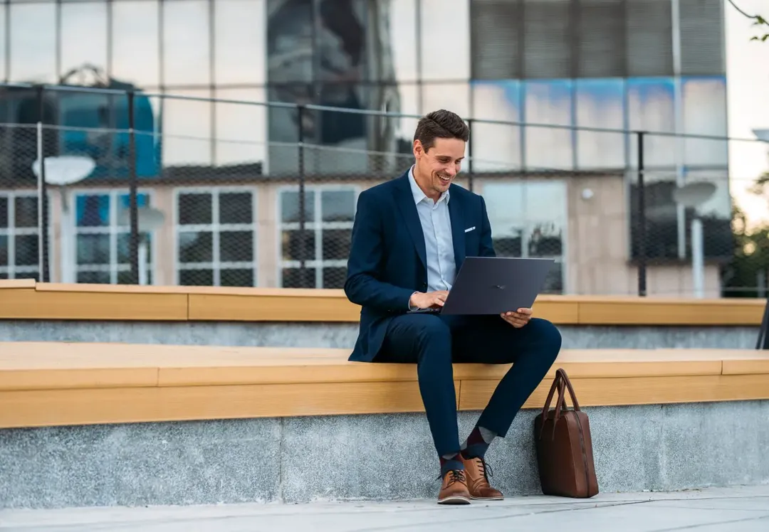 Computex 2022: Asus trình làng loạt laptop Expert series 2022, có tùy chọn chip Qualcomm, kết nối 5G Computex 2022: Asus trình làng loạt laptop Expert series 2022, có tùy chọn chip Qualcomm, kết nối 5G
