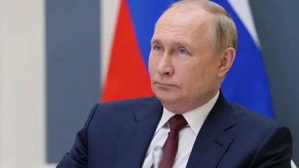 Zelensky ký sắc lệnh tổng thống trừng phạt Putin Zelensky ký sắc lệnh tổng thống trừng phạt Putin