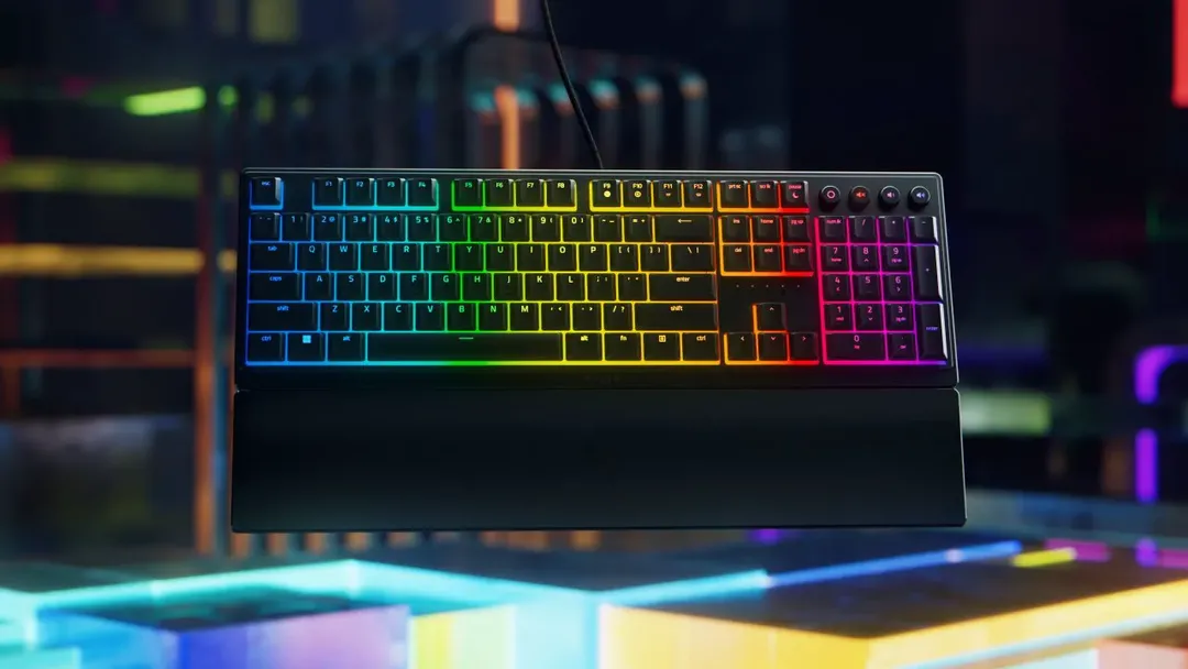 Razer Ornata V3 ra mắt: Bàn phím giả cơ công thái học low profile, công nghệ phím mecha-membrane Razer Ornata V3 ra mắt: Bàn phím giả cơ công thái học low profile, công nghệ phím mecha-membrane
