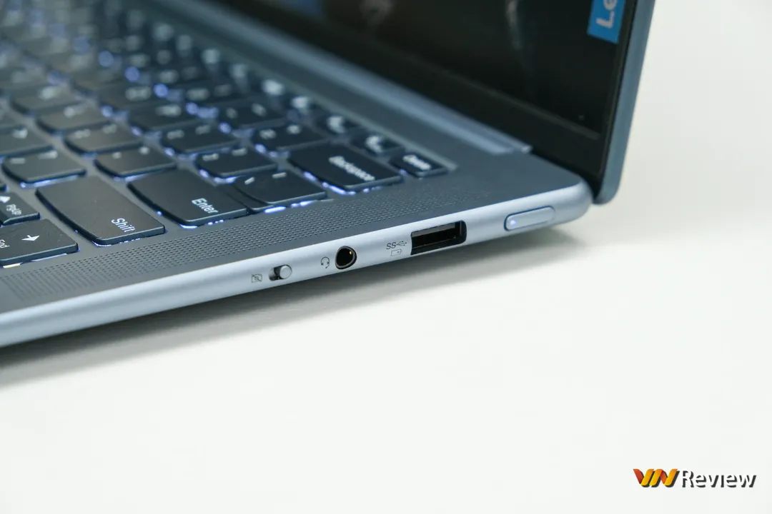 Đánh giá Lenovo Yoga Slim 7i Pro X: chiếc laptop “đa-zi-năng” đúng nghĩa đây rồi Đánh giá Lenovo Yoga Slim 7i Pro X: chiếc laptop “đa-zi-năng” đúng nghĩa đây rồi