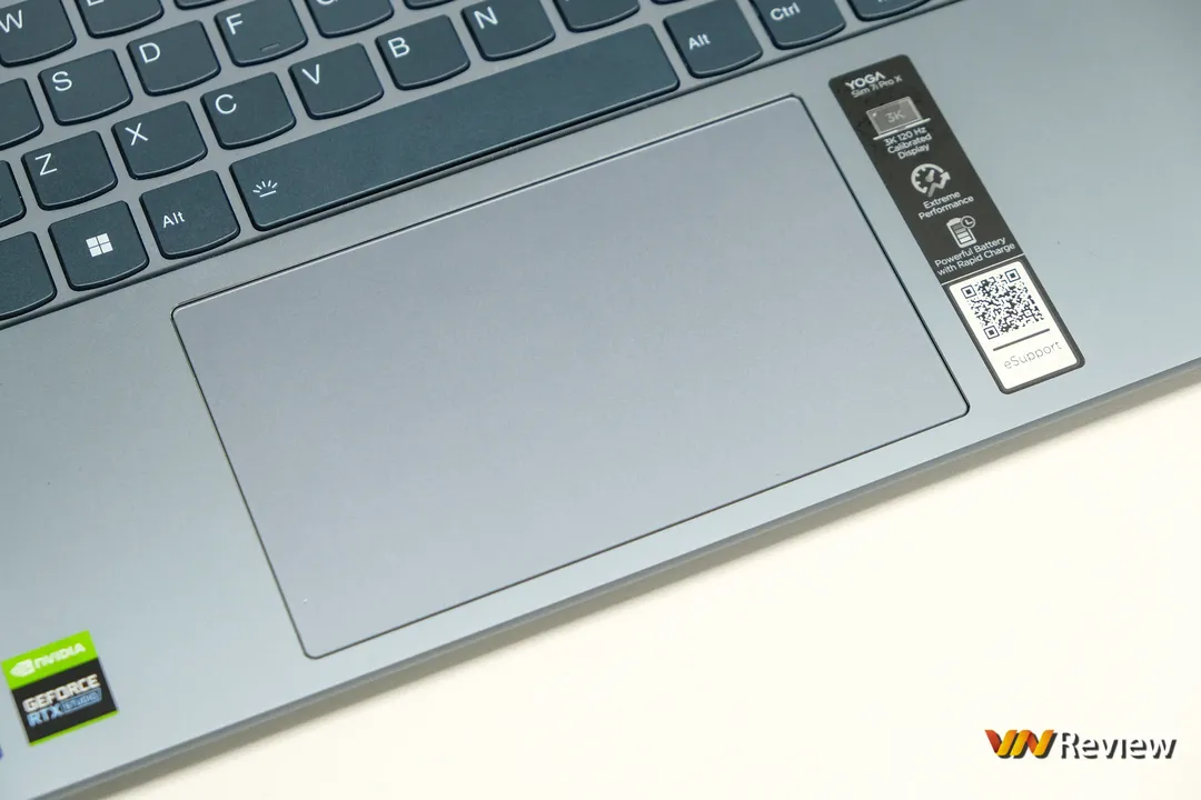Đánh giá Lenovo Yoga Slim 7i Pro X: chiếc laptop “đa-zi-năng” đúng nghĩa đây rồi Đánh giá Lenovo Yoga Slim 7i Pro X: chiếc laptop “đa-zi-năng” đúng nghĩa đây rồi