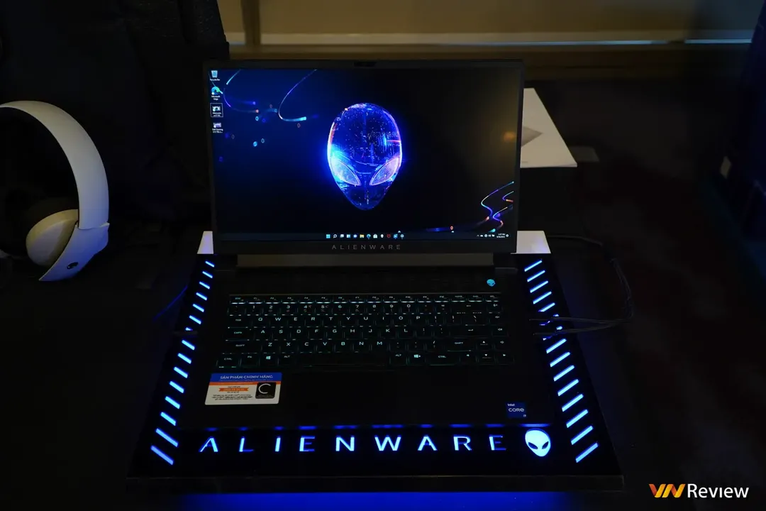 Dell “dội bom” thị trường Việt Nam khi ra liền lúc tới 5 mẫu laptop mới, đủ từ XPS đến Alienware Dell “dội bom” thị trường Việt Nam khi ra liền lúc tới 5 mẫu laptop mới, đủ từ XPS đến Alienware