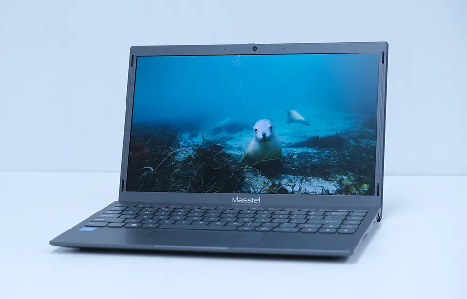 Trên tay 2 laptop cho học sinh cấp 1 và cấp 2 Trên tay 2 laptop cho học sinh cấp 1 và cấp 2