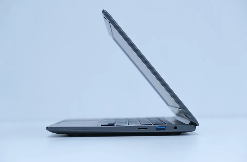 Trên tay 2 laptop cho học sinh cấp 1 và cấp 2 Trên tay 2 laptop cho học sinh cấp 1 và cấp 2