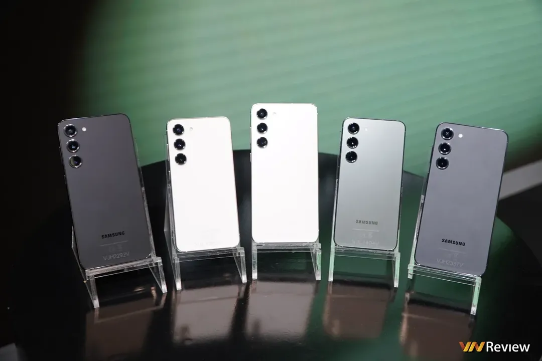 Trải nghiệm Galaxy S23+ và S23 tiêu chuẩn: thiết kế, hiệu năng, pin nâng cấp, camera không đổi Trải nghiệm Galaxy S23+ và S23 tiêu chuẩn: thiết kế, hiệu năng, pin nâng cấp, camera không đổi