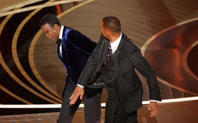 Will Smith vẫn hối hận vì tát Chris Rock tại Oscar Will Smith vẫn hối hận vì tát Chris Rock tại Oscar