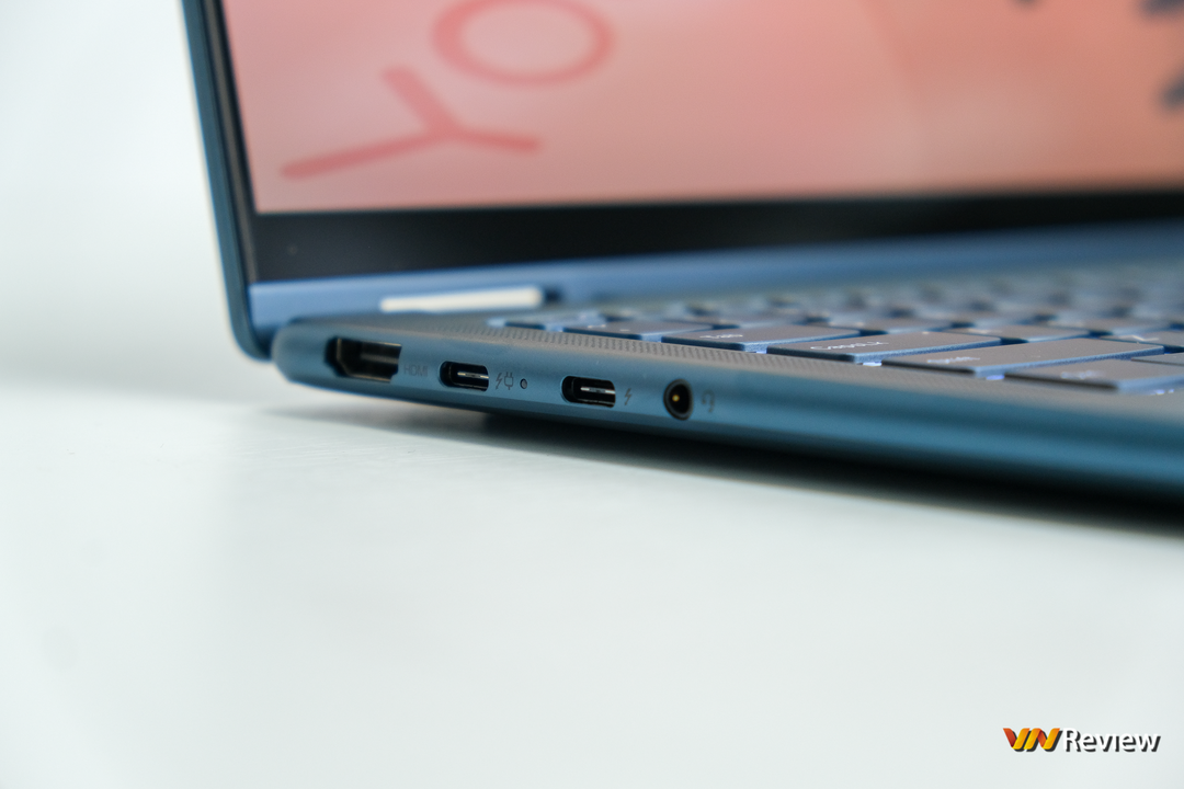 Đánh giá Lenovo Yoga 7i Gen 8 (2023): Sẽ là chiếc laptop 2-trong-1 đáng mua nhất năm nay Đánh giá Lenovo Yoga 7i Gen 8 (2023): Sẽ là chiếc laptop 2-trong-1 đáng mua nhất năm nay