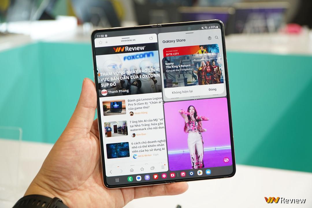 Trên tay Galaxy Z Fold 5: “bình” khít hơn và rượu cũng thơm hơn Trên tay Galaxy Z Fold 5: “bình” khít hơn và rượu cũng thơm hơn