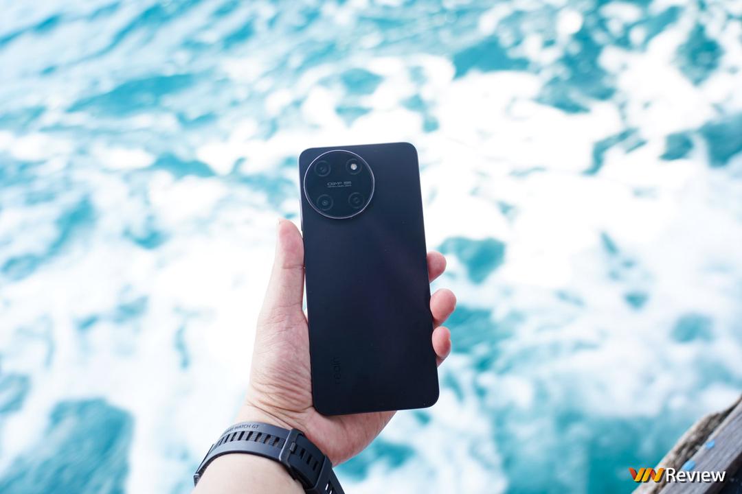 Đánh giá realme 11: tập trung vào những điều thiết yếu Đánh giá realme 11: tập trung vào những điều thiết yếu