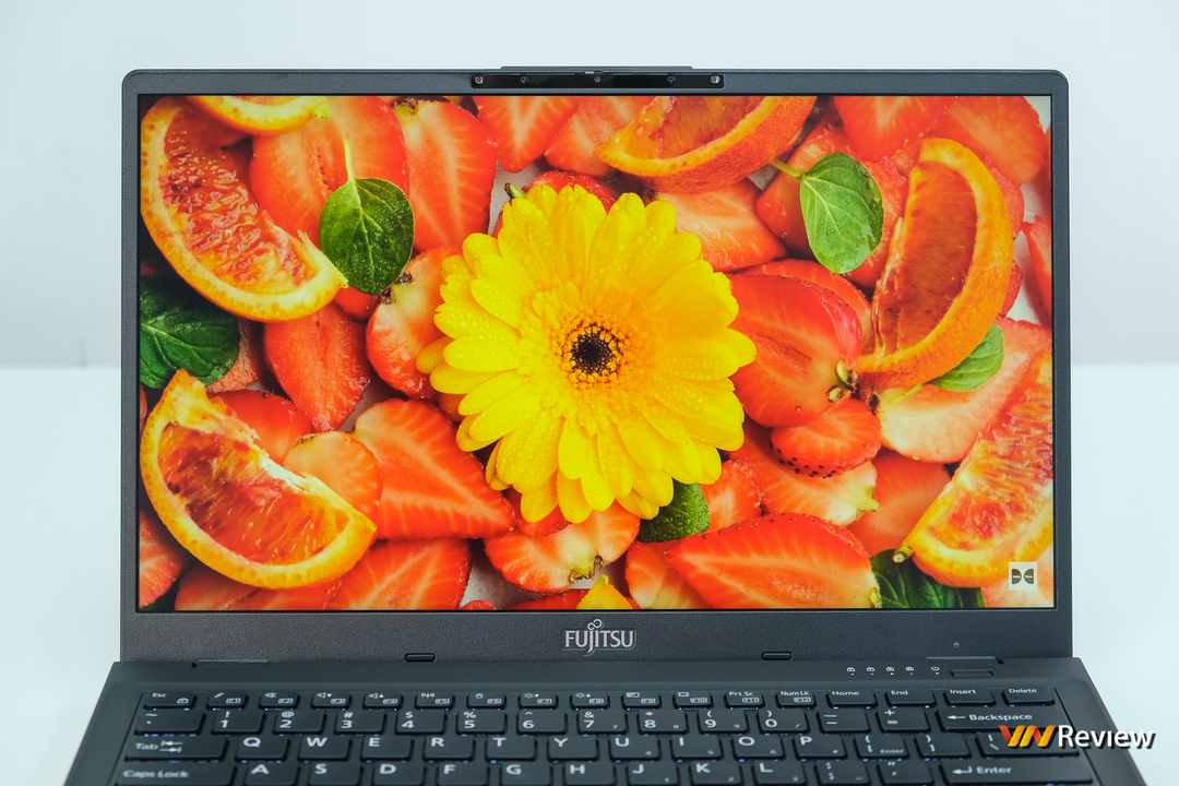 Đánh giá Fujitsu FMV MH 14”: Trợ lý linh hoạt cho những ngày bận rộn Đánh giá Fujitsu FMV MH 14”: Trợ lý linh hoạt cho những ngày bận rộn