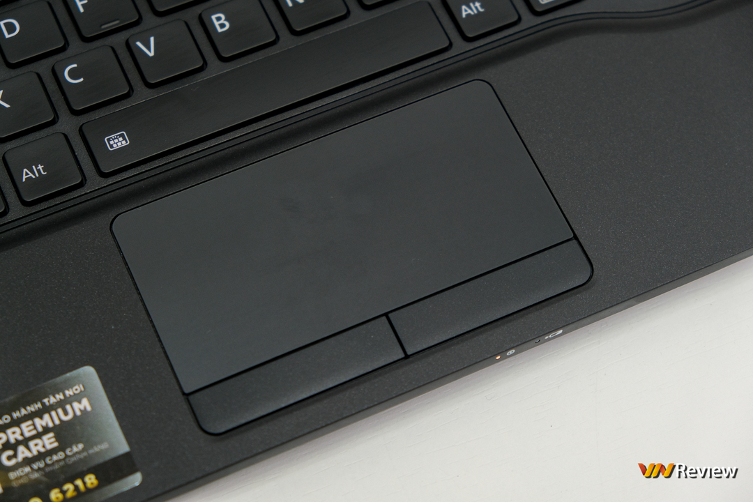 Đánh giá Fujitsu FMV MH 14”: Trợ lý linh hoạt cho những ngày bận rộn Đánh giá Fujitsu FMV MH 14”: Trợ lý linh hoạt cho những ngày bận rộn