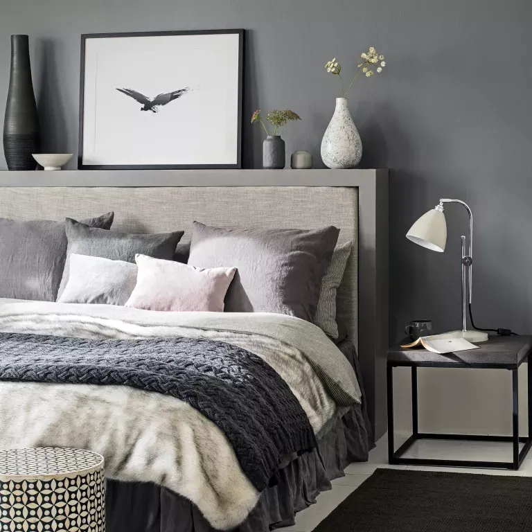 9 mẹo sắp xếp đồ đạc cực thông minh cho phòng ngủ có diện tích nhỏ 9 mẹo sắp xếp đồ đạc cực thông minh cho phòng ngủ có diện tích nhỏ