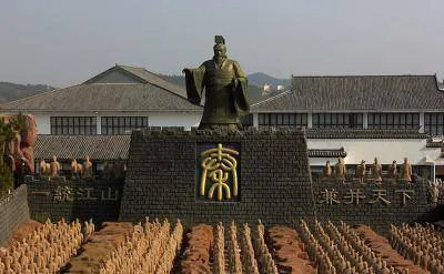 Ba người khó g.i.ế.t nhất thế giới, trong đó một người đã bị ám sát 638 lần. Bạn đoán ra ai không? Ba người khó g.i.ế.t nhất thế giới, trong đó một người đã bị ám sát 638 lần. Bạn đoán ra ai không?